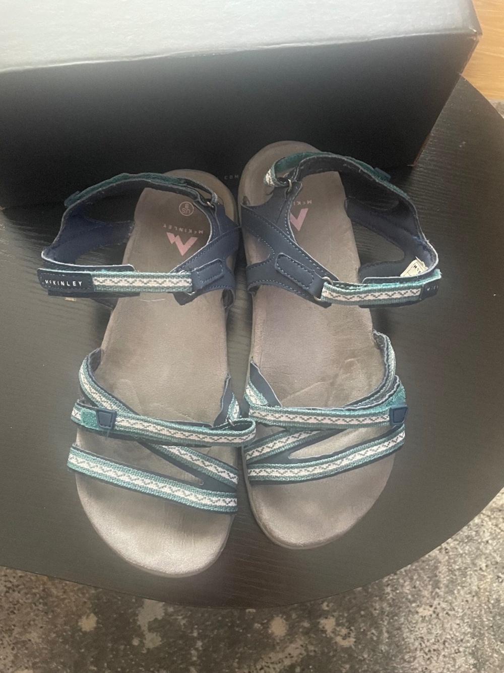 Merrell scrappy Velcro sandals 8